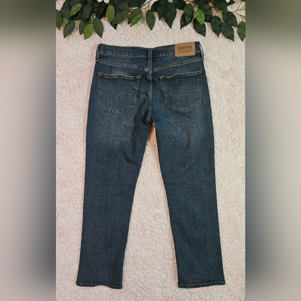 Levi Strauss Signature Straight Leg Mid Wash Jeans - Picture 3 of 7